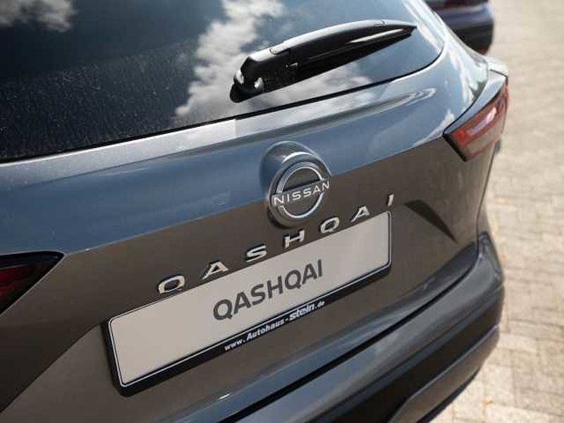 Nissan Qashqai N-Connecta 360-Kamera Navi LED Digitaltacho Head-Up Display Winterpaket