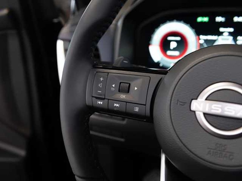 Nissan Qashqai Tekna Automatik Teilleder Panorama Head-Up 360 Kamera